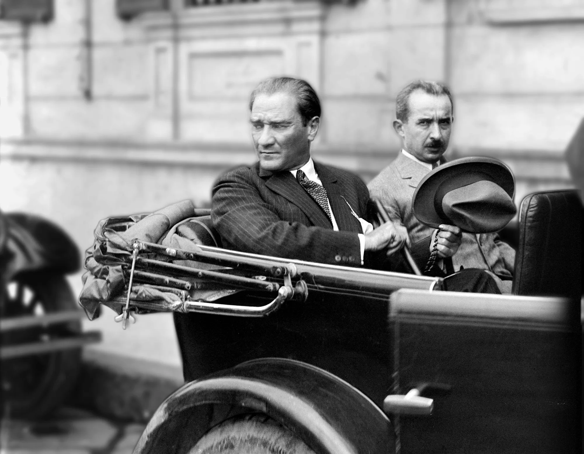 Mustafa Kemal Atatürk’ün tarihî bir fotoğrafı.